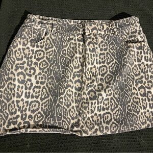 Lulu's Gray and Cream Leopard Skirt